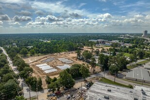 Willow Creek Manor in Houston, TX - Building Photo
