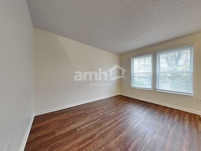 5565 Windsor Ct in South Lebanon, OH - Foto de edificio - Building Photo