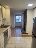 32 1/2 8th St NE in Washington, DC - Building Photo