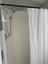 1061 Jaybee Ave, Unit Efficiency Apartment in Davenport, FL - Foto de edificio - Building Photo