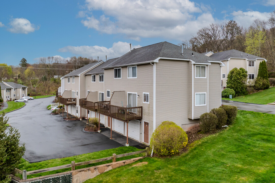 Woodcreek in Vernon Rockville, CT - Foto de edificio