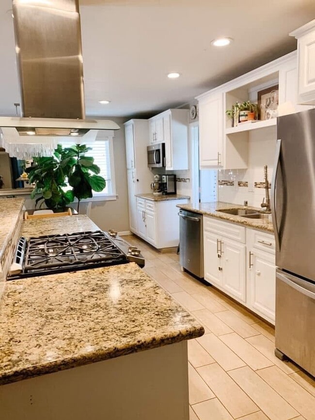 9761 Roe Dr. in Santee, CA - Building Photo - Building Photo