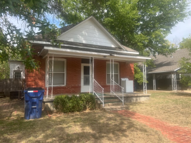 property at 2026 E 1st Ave