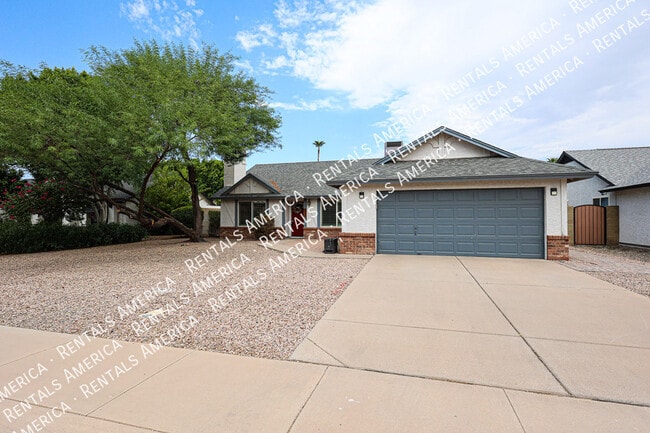 property at 3922 W Morelos St