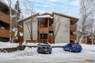 7351 Huntsmen Cir in Anchorage, AK - Building Photo - Building Photo