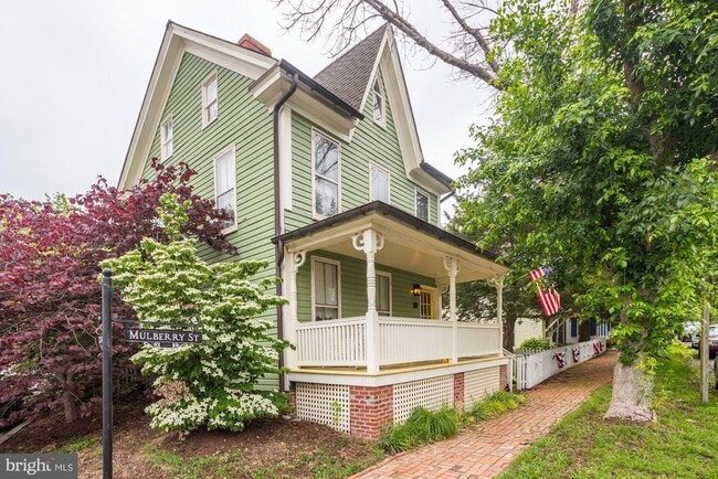 property at 101 Mulberry St