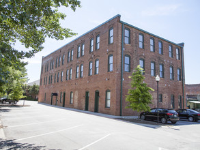 Magnolia Lofts in Spartanburg, SC - Foto de edificio - Building Photo