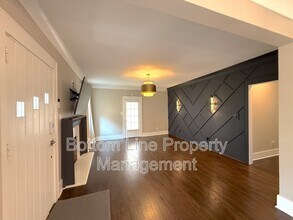 621 S Summit Ave in Charlotte, NC - Building Photo - Building Photo