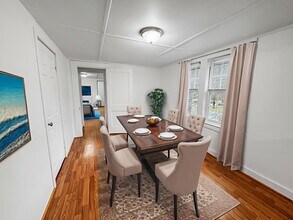 230 King St in Boscawen, NH - Foto de edificio - Building Photo