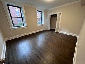 101 Longwood Ave, Unit 3 in Brookline, MA - Foto de edificio - Building Photo