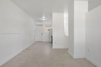 7731 NW 2nd Ave in Miami, FL - Foto de edificio - Building Photo