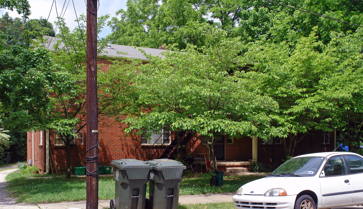 210 Cox Ave in Raleigh, NC - Building Photo