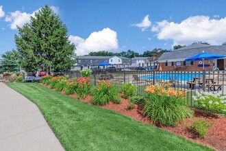 Townhomes at Blendon in Westerville, OH - Building Photo - Building Photo