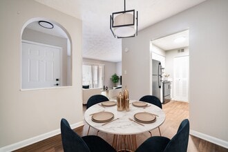 Mountain Place Apartments in Stone Mountain, GA - Building Photo - Building Photo