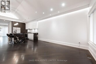 170 Silverthorn Ave in Toronto, ON - Building Photo - Building Photo