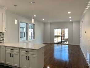 231 Cleveland Ave, Unit 2F in Harrison, NJ - Foto de edificio - Building Photo