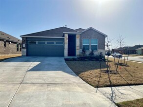 304 Sonterra Dr in San Marcos, TX - Building Photo - Building Photo
