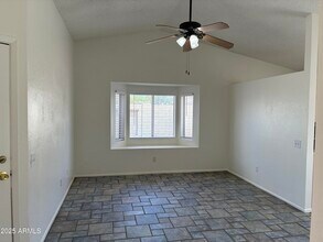 3233 W Mohawk Ln in Phoenix, AZ - Building Photo - Building Photo