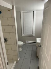 354 N Ottawa St-Unit -Unit-2S-For Rent in Joliet, IL - Building Photo - Building Photo