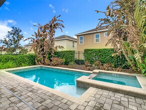 411 Novi Path in Kissimmee, FL - Building Photo - Building Photo