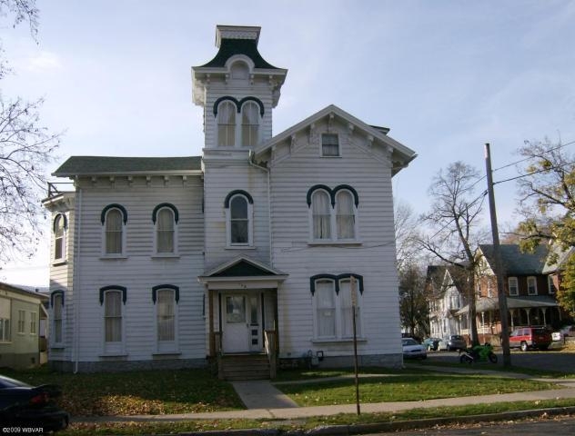 120 W Main St in Lock Haven, PA - Building Photo