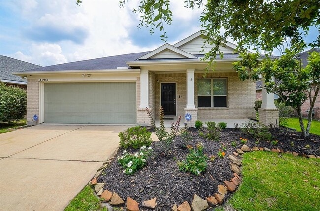 4006 Autumn Pines Trail