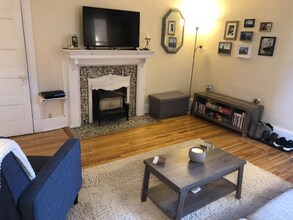 143 S Hancock St, Unit 2 in Madison, WI - Building Photo - Building Photo