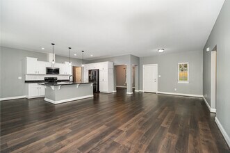 817 Jefferson Rd in Greensboro, NC - Building Photo - Building Photo