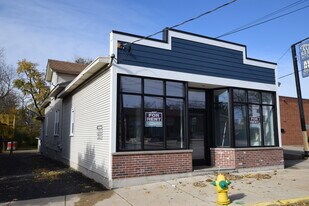 412 Lincoln Ave in Fox River Grove, IL - Building Photo