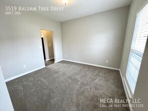 3519 Balsam Tree Dr in Charlotte, NC - Building Photo - Building Photo