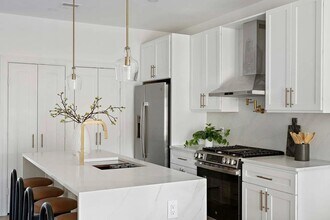 98 Bennington St in Boston, MA - Building Photo - Building Photo