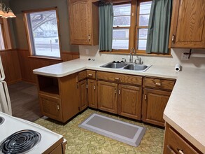 3833 Canal Ave SW in Grandville, MI - Building Photo - Building Photo