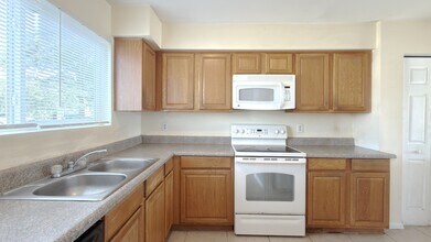 12348 Fox Hound Ct in Orlando, FL - Building Photo - Building Photo