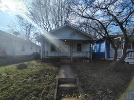 2439 Chase St in Anderson, IN - Building Photo