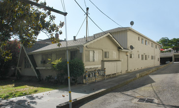 100 Glen Eyrie Ave in San Jose, CA - Building Photo - Building Photo