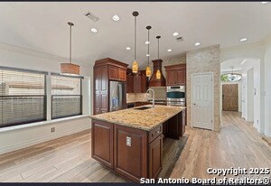 6127 Oakwood Trail in San Antonio, TX - Building Photo - Building Photo