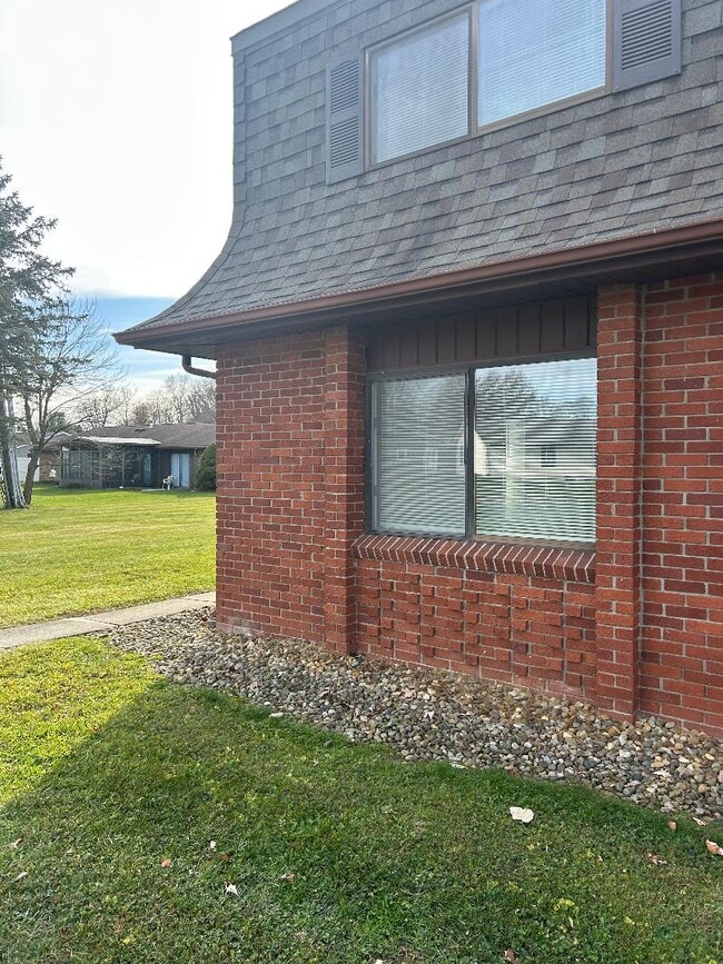 property at 712 Moull St