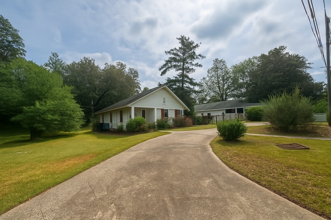 1464 Bailey Ave