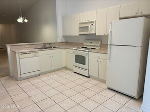 3022 Meadow St in Lynn Haven, FL - Building Photo - Building Photo