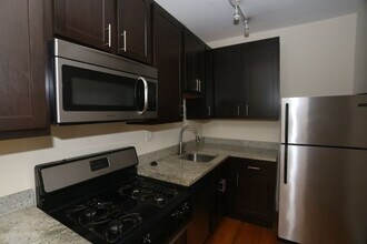 4644 N Paulina St, Unit 104 in Chicago, IL - Building Photo - Building Photo
