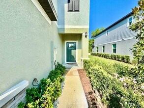 6093 Acara Ln in Land O Lakes, FL - Building Photo - Building Photo