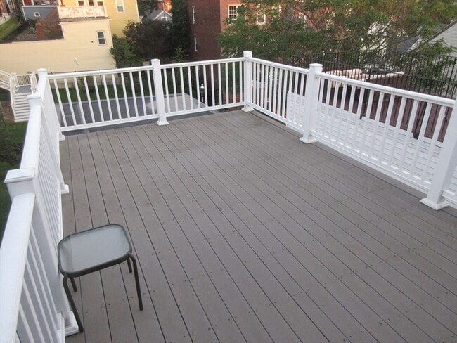 61 Baldwin St, Unit 2