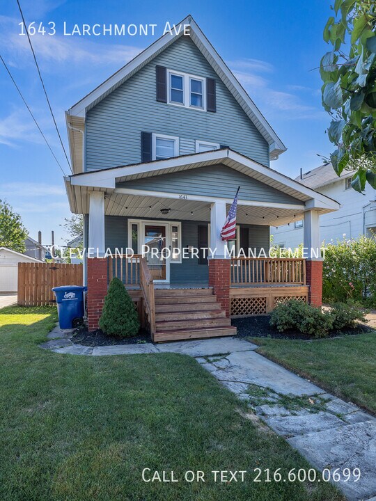 1643 Larchmont Ave in Lakewood, OH - Foto de edificio