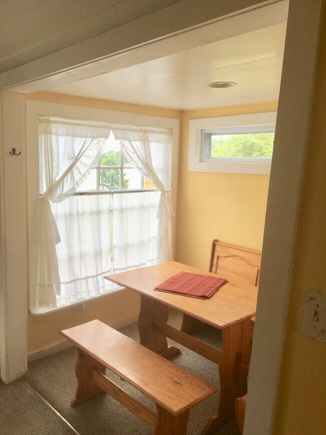 4 W Shore Rd Rentals in Nelson, NH