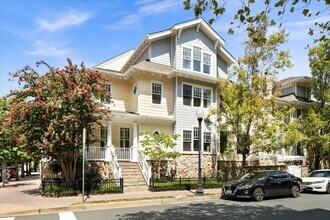2863 11th St N in Arlington, VA - Building Photo - Building Photo