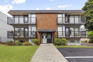 46117 Gore Ave in Chilliwack, BC - Building Photo