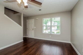 5175 Tussahaw Crossing in Mcdonough, GA - Building Photo - Building Photo