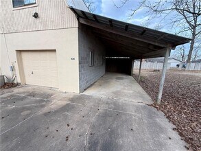 624 W Post Rd in Rogers, AR - Building Photo - Building Photo