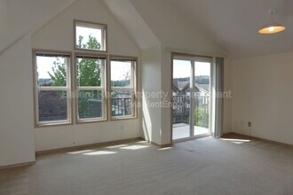 2616 NW 58th St in Seattle, WA - Building Photo - Building Photo