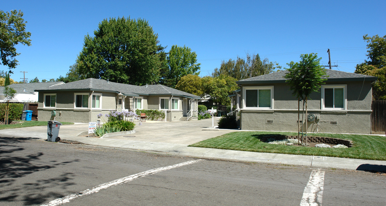 1346-1358 Arkansas St in Vallejo, CA - Foto de edificio